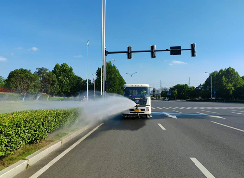 中国一线配资网 肥西：战高温 护绿荫 精细养护筑牢绿色屏障_大皖新闻 | 安徽网